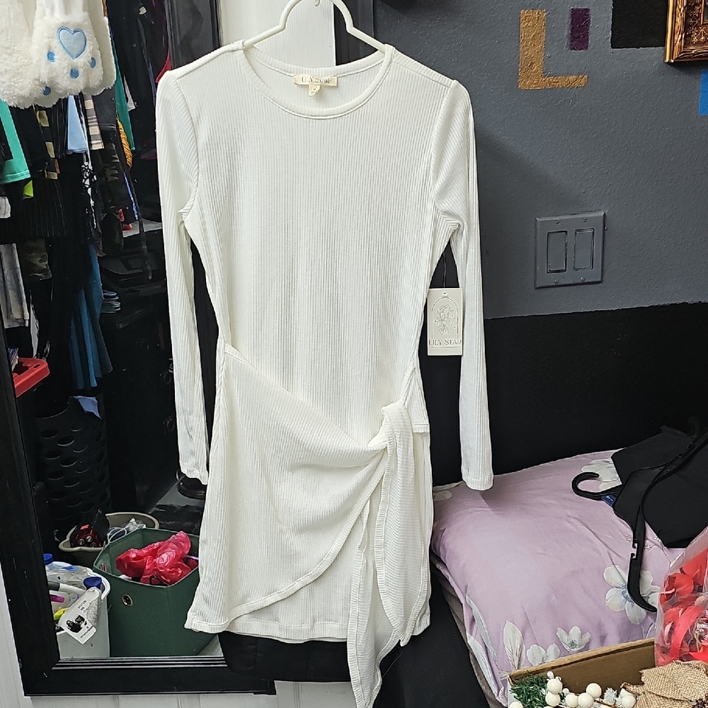 Lily Star White Long Sleeve Dress
